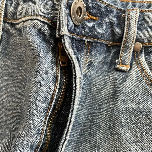 ARTICLES OF SOCIETY Coachella Denim Shorts - Picture 5 of 15